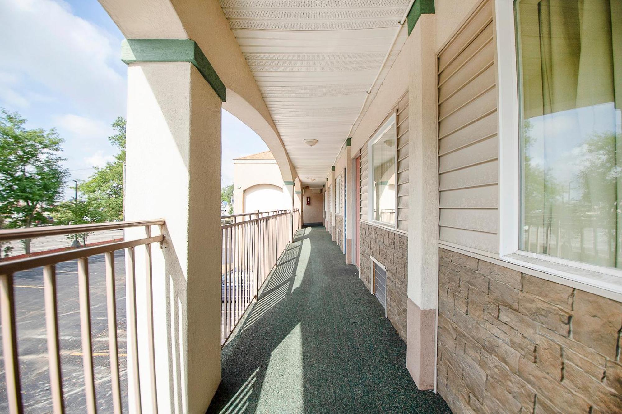 Hotel O Daylight Inn Elkhart I-90, In Bagian luar foto
